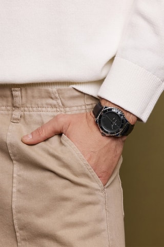 Coffret montre à quartz en acier et bracelet en cuir