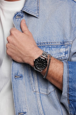 Coffret montre à quartz en acier et bracelet en cuir et onyx