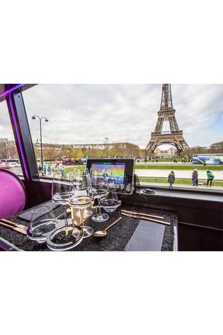 Repas insolite 4 plats et visite de Paris dans le bus à impériale Champs-Élysées - 2 personnes