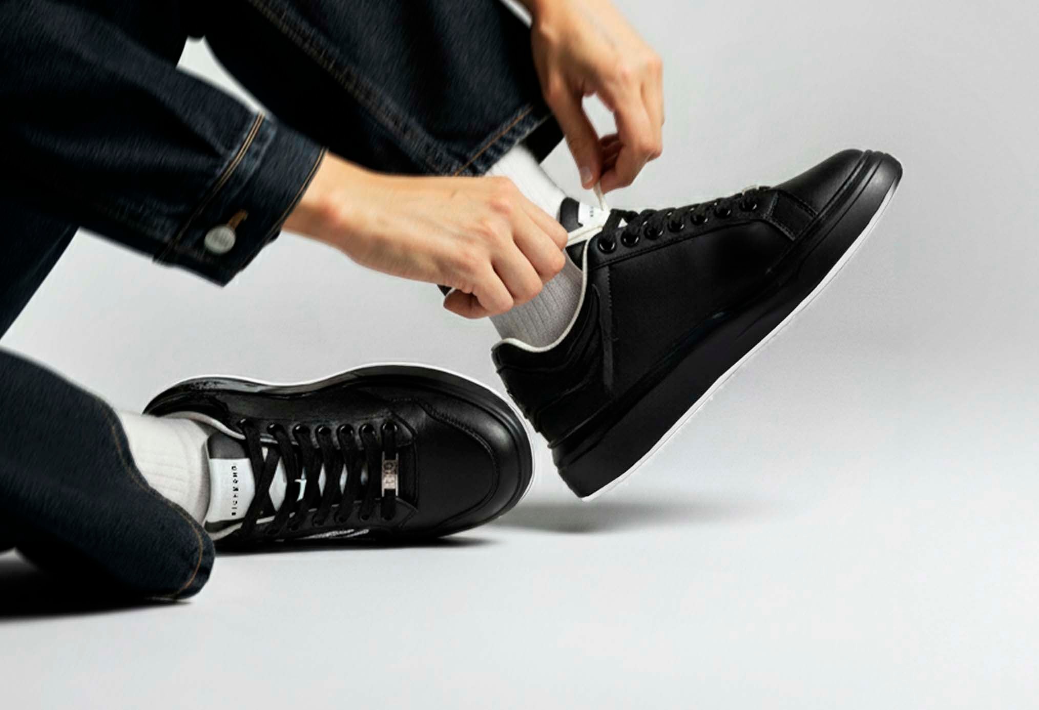 JOHN RICHMOND à bas prix sur SHOWROOMPRIVÉ