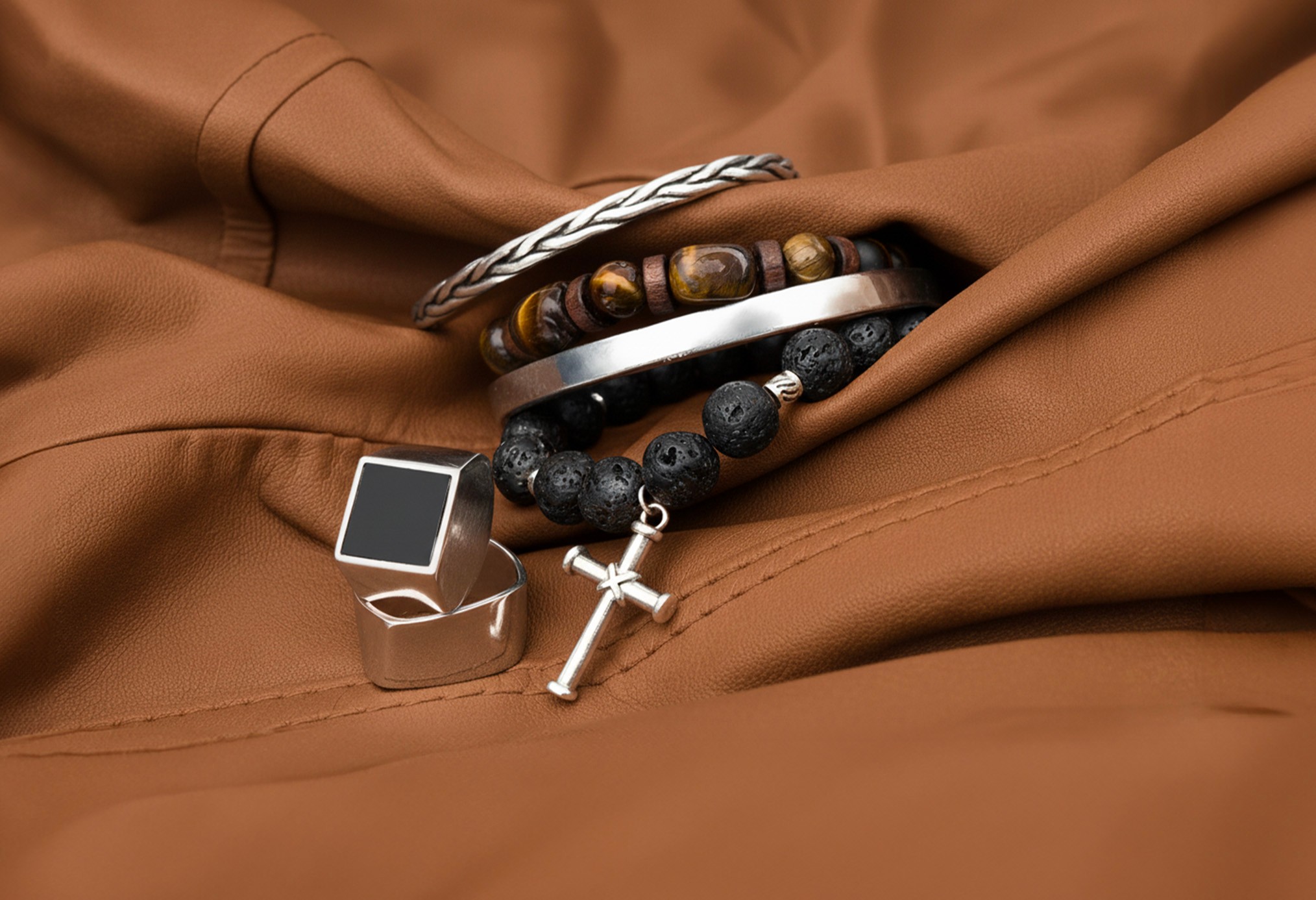 UOMO à super prix chez SHOWROOMPRIVÉ