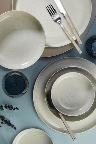 Service en porcelaine - 18 pièces