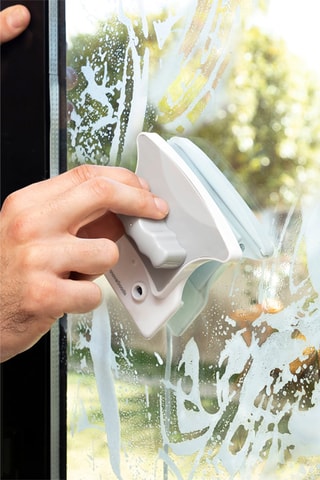 Nettoyeur de vitres magnétique