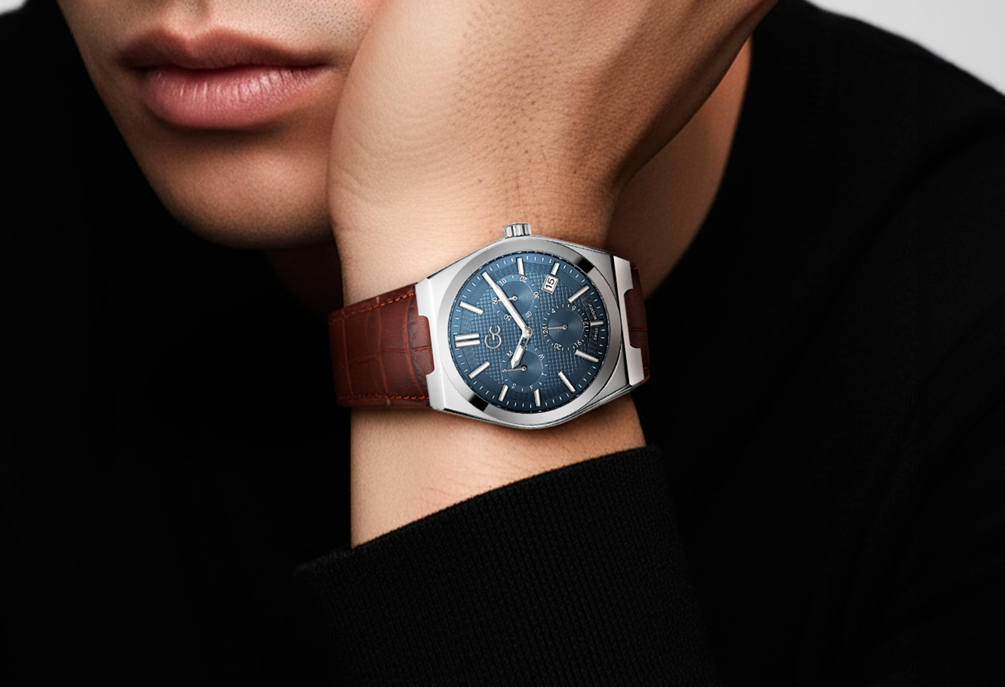 GUESS à bas prix sur SHOWROOMPRIVÉ