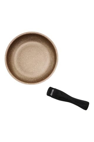 3 casseroles et 1 manche amovible 16/18/20 cm