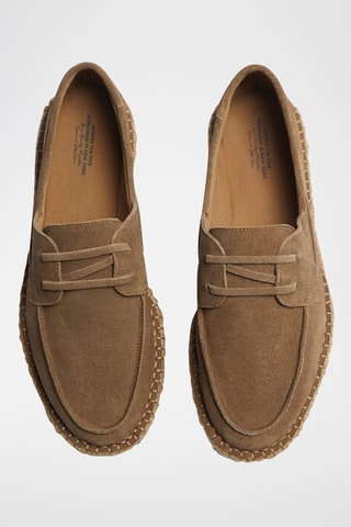 Chaussures bateau en nubuck - Marron
