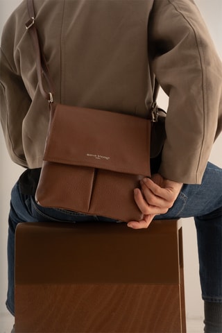 Mala a tiracolo de couro Franz - Castanho