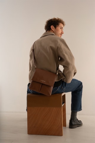 Mala a tiracolo de couro Franz - Castanho