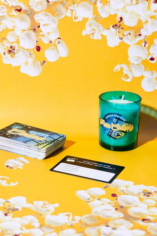 Coffret bougie parfumée et jeu de quiz cinéma