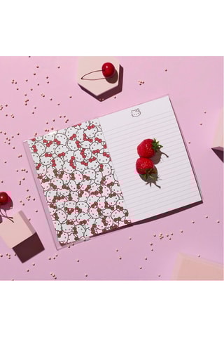 Carnet ligné Hello Kitty Sanrio - Modèle aléatoire - 21 x 14,2 cm