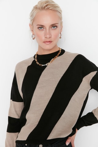 Camisola Camel e preto