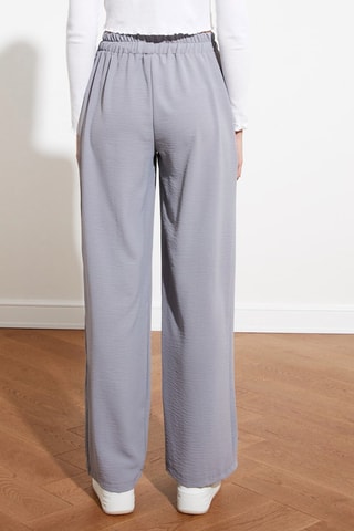 Calças wide legs Cinzento