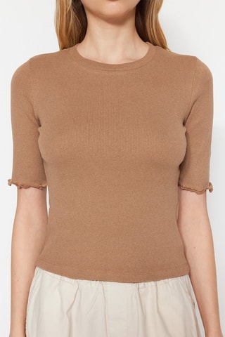 T-shirt - 
Beige