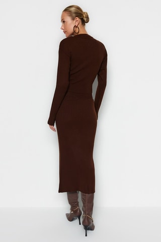 Camisola e saia - Castanho