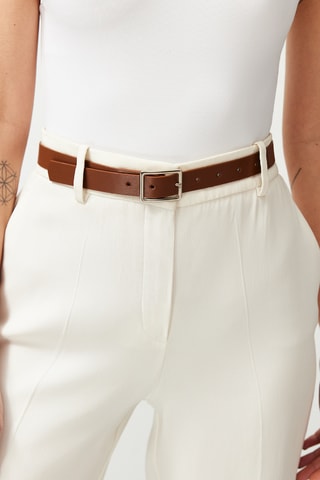 2 cintos - Preto e castanho