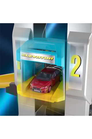 Estacionamento 6 andares - A partir dos 3 anos