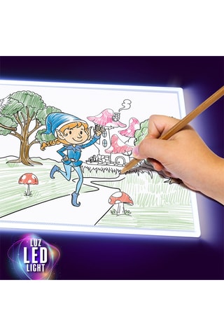 Projetor mágico e acessórios - A partir dos 3 anos