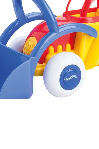 Trator escavadora - A partir de 1 ano