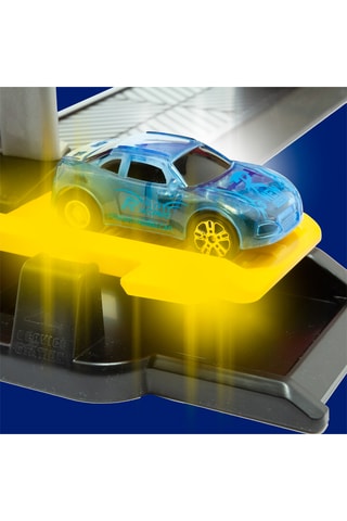 Parking cibernético de grande durabilidade - A partir dos 3 anos