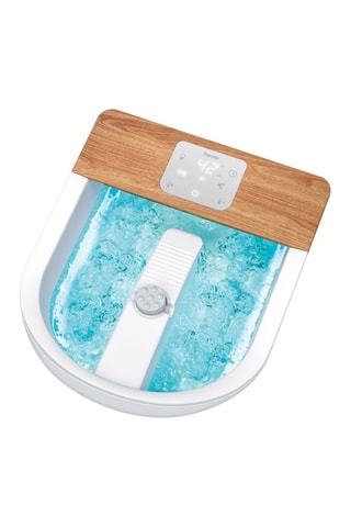 Bain bouillonnant pour les pieds