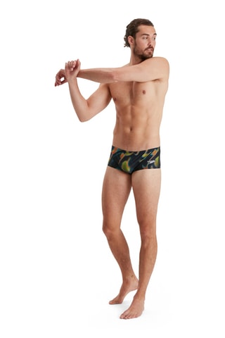 Cueca de banho - Verde-claro e preto