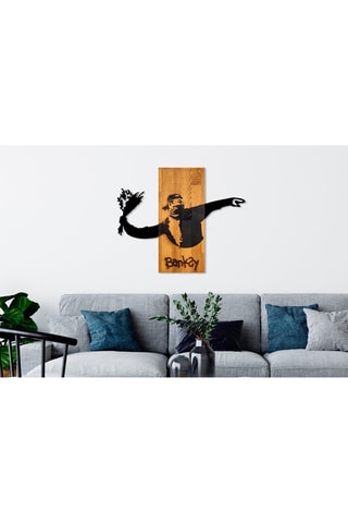 Décoration murale en bois "Le Lanceur de fleurs" Banksy - 69 x 58 x 3 cm - Naturel et noir