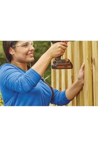 Perceuse-visseuse sans fil - 18 V - 160 accessoires - Malette de rangement