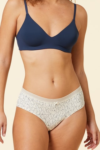 3 shortys Cori Perle