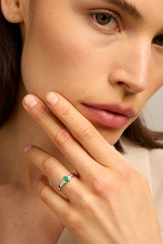 Bague - Or blanc 18 carats, émeraude et diamants