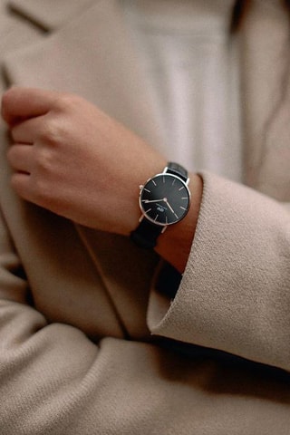 Leren Quartz Horloge Petite Sheffield - 32 cm - Zwart en Zilverkleurig