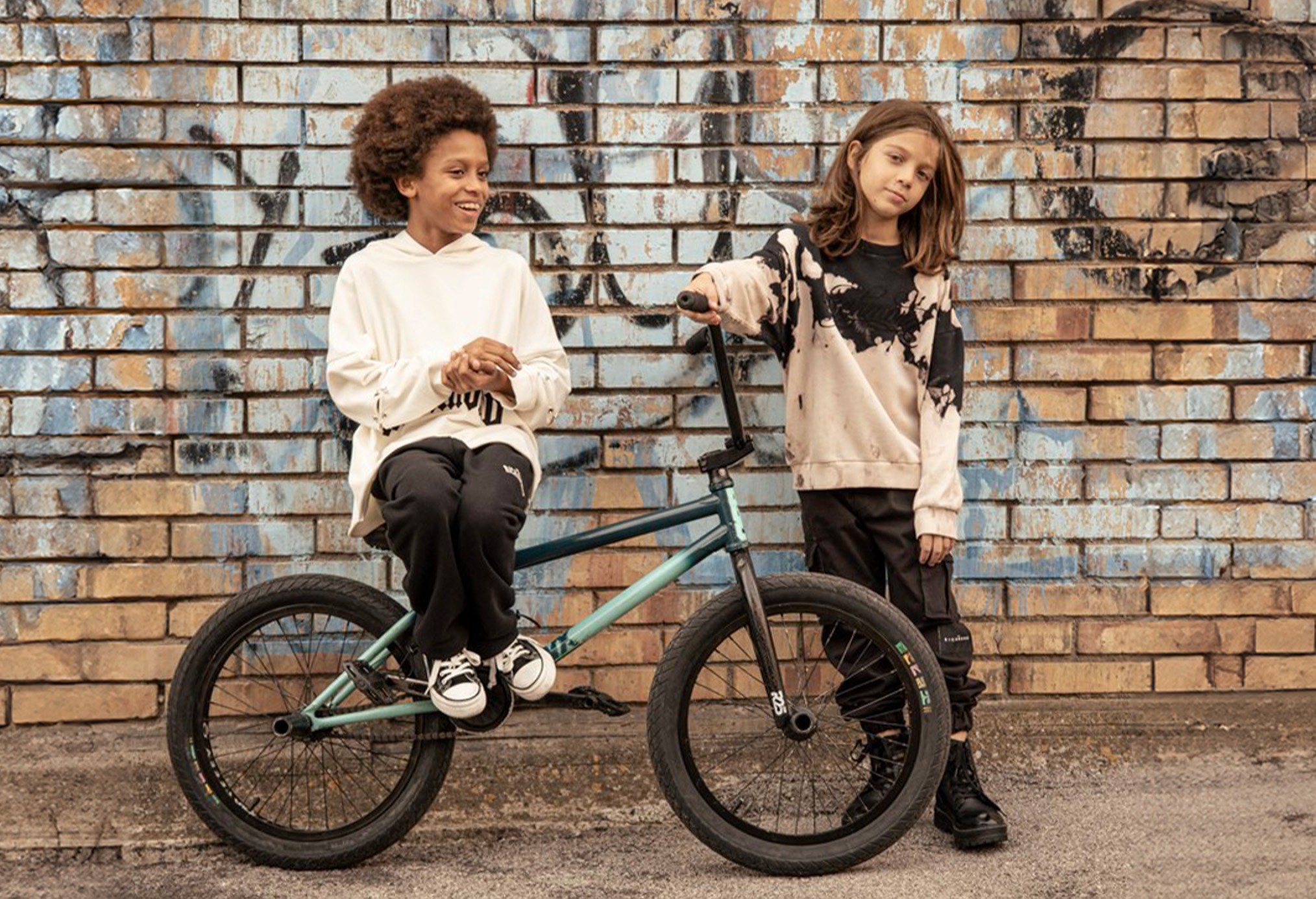 JOHN RICHMOND à prix discount sur SHOWROOMPRIVÉ