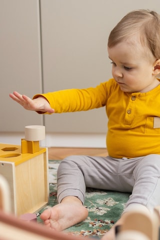 Trieuse gravite en teck - Dès 12 mois
