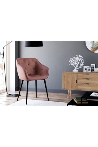 2 chaises Julia avec accoudoirs en velours rose et pieds métal