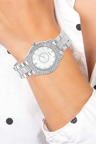 Montre à quartz ornée d'un diamant 
Argenté