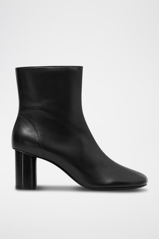 Botins em couro - Preto