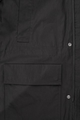 Parca com capuz - Preto