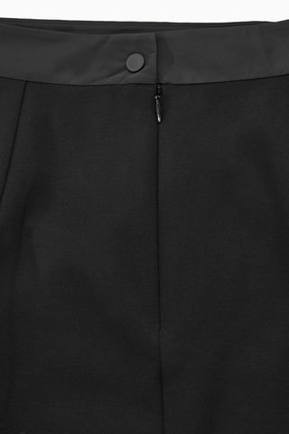 Saia direita - Preto