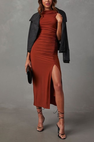 Robe longue drapée Brique