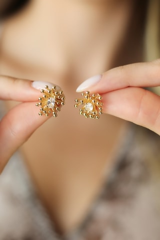 Boucles d’oreilles - Plaqué or jaune et zircons