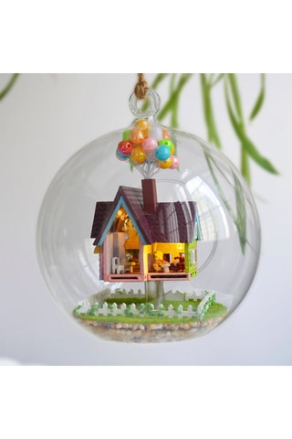 Maquette 3D Maison volante au pays des merveilles - Dès 6 ans