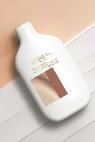 Permanente Kleuring Excellence Crème Universal Nudes - 6U Blond foncé universel - Normaal Haar