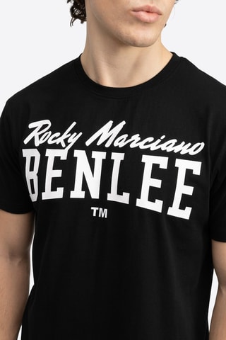 T-shirt e calções - Preto