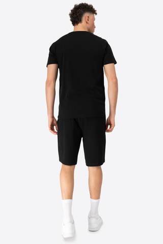 T-shirt e calções - Preto