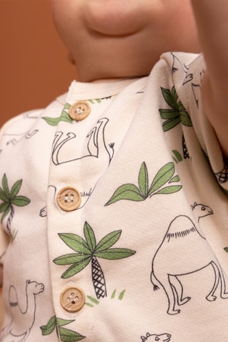 Combinaison à manches courtes. Blanc