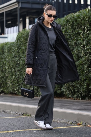 Blusão regular com capuz - Preto