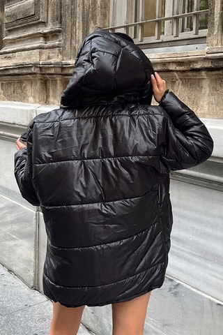 Blusão oversize com capuz - Preto