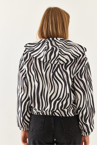 Casaco com capuz - Preto