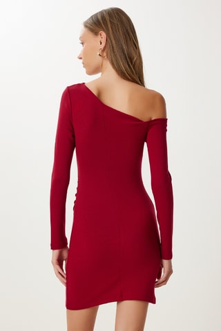 Vestido justo - Bordô