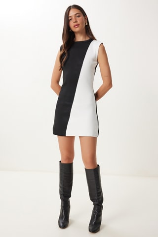 Vestido direito - Preto e branco