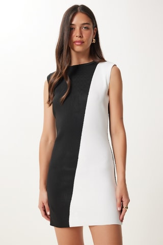 Vestido direito - Preto e branco